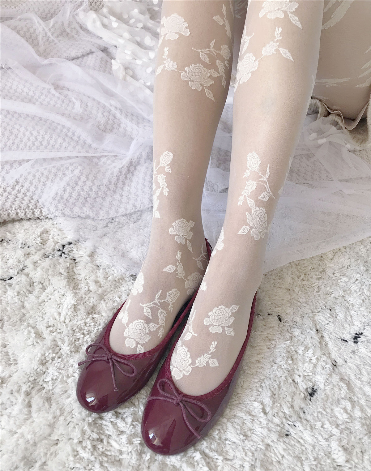FREEDOMBEAUTY | French Elegant Vintage Rose Rose Embroidery White Stockings Ultra-thin Summer Sweet Court Pantyhose Women
