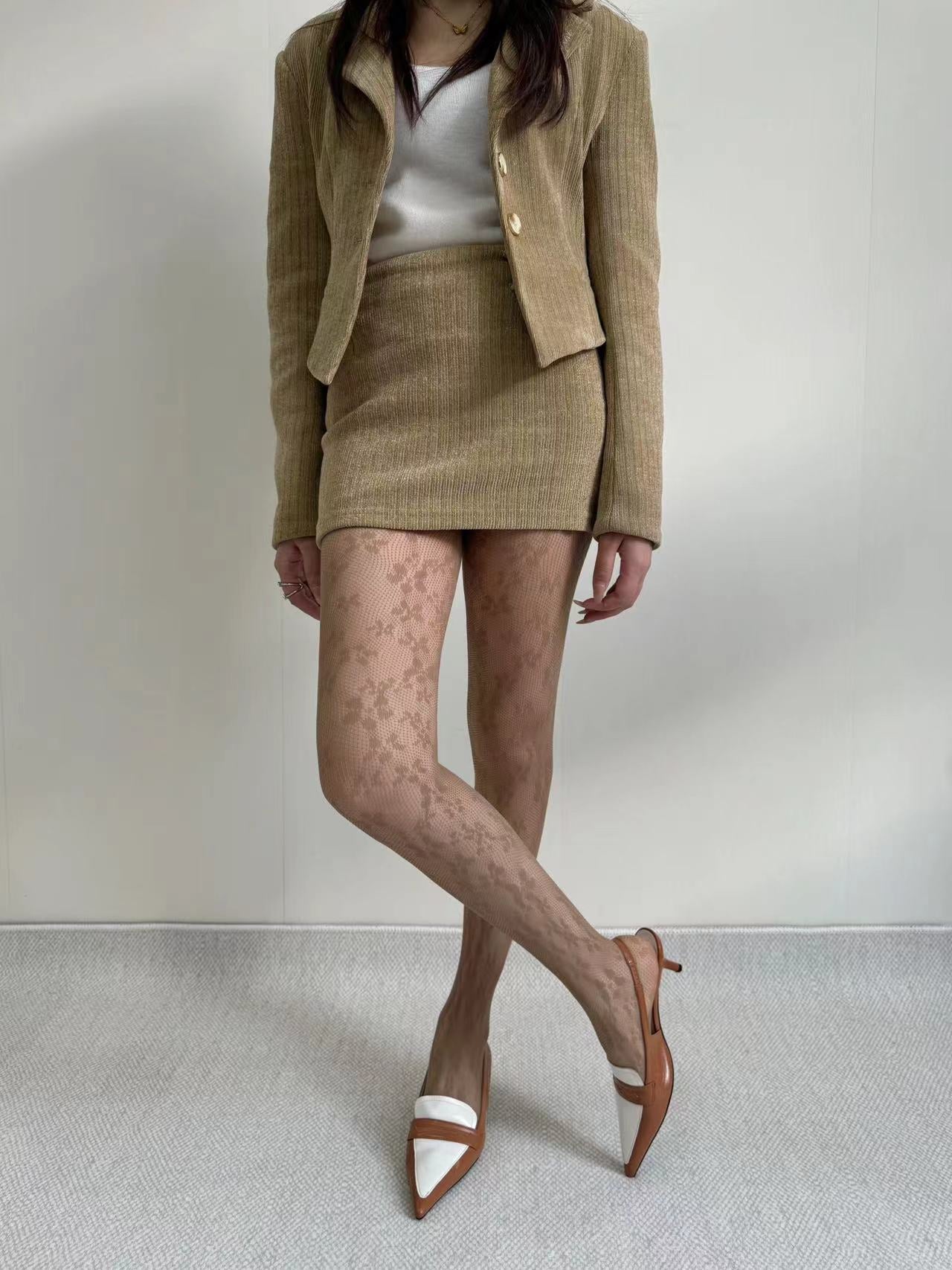 FREEDOMBEAUTY | Autumn and winter fishing net socks Japanese retro small flower jacquard coffee color anti-hook primer pantyhose stockings women