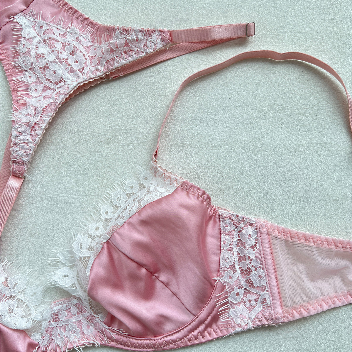 FREEDOMBEAUTY | cross-border wholesale pink bra thong set, eyelash lace splicing sex underwear set