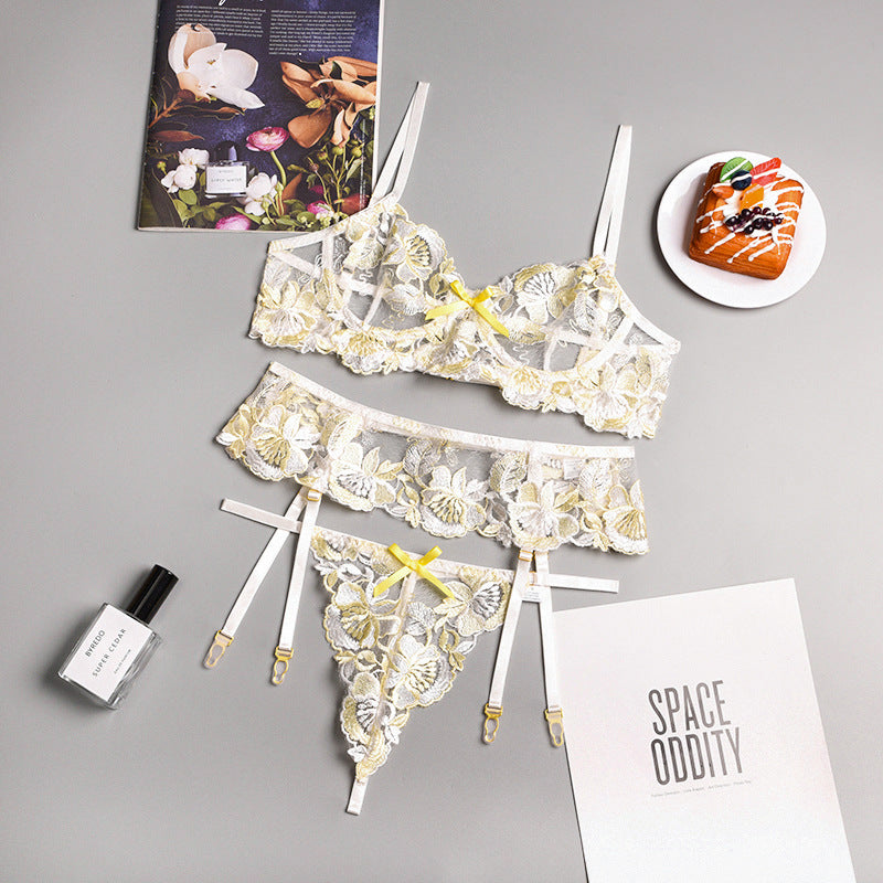 FREEDOMBEAUTY | Sex Underwear Three-piece Flower Embroidery Splicing Waist Seal Sexy Women's Sex Set Wholesale 3082