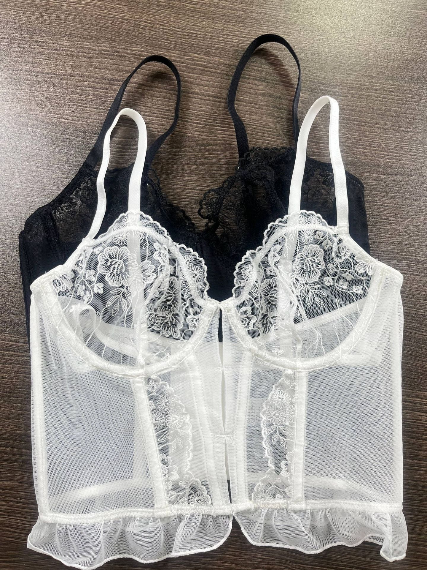 FREEDOMBEAUTY | New ultra-thin underwear French pure desire hollow lace embroidered fishbone garment garter sexy mesh bra set