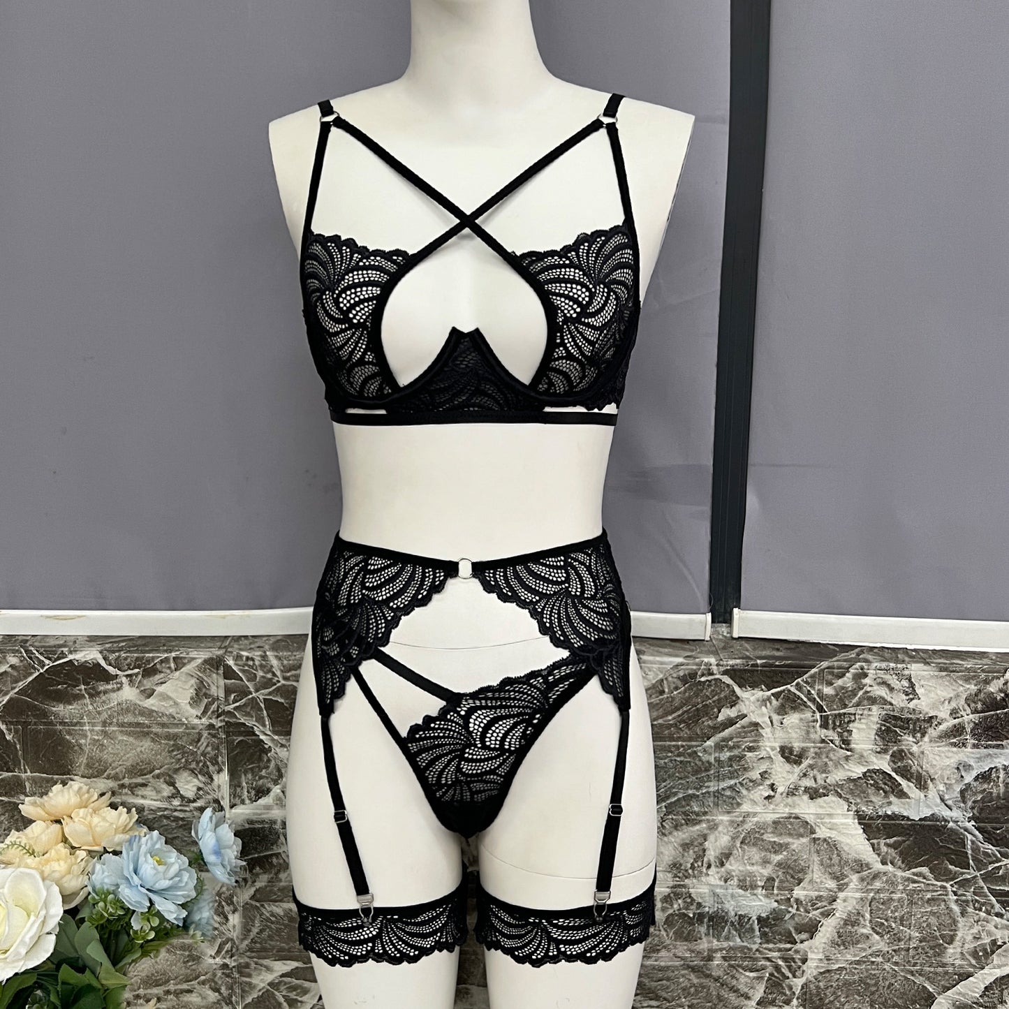 FREEDOMBEAUTY | European and American love situation new bra sexy lace steel ring gathering cross webbing hollow love underwear