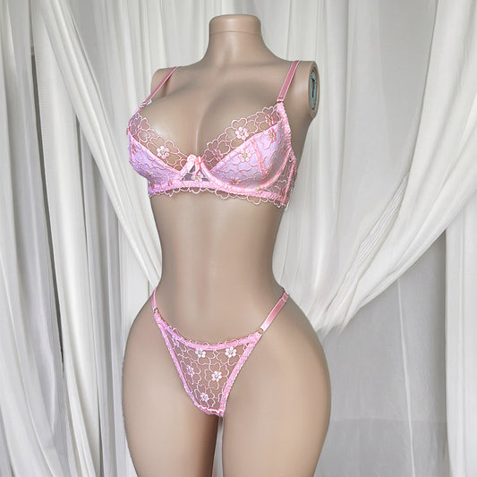 FREEDOMBEAUTY | Cross-border Flower Lace Bra Thong Set, Pure Desire Wind Two-piece Set, Wholesale Sex Underwear