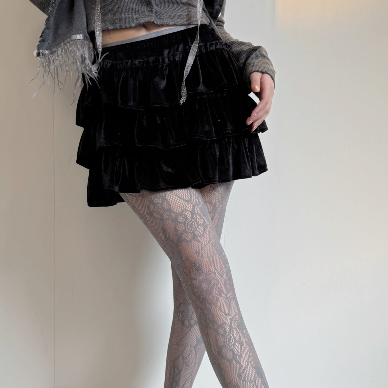 FREEDOMBEAUTY | New French romantic flower vine wound lace net socks fishing net socks pure desire wind white silk anti-hook bottom pantyhose