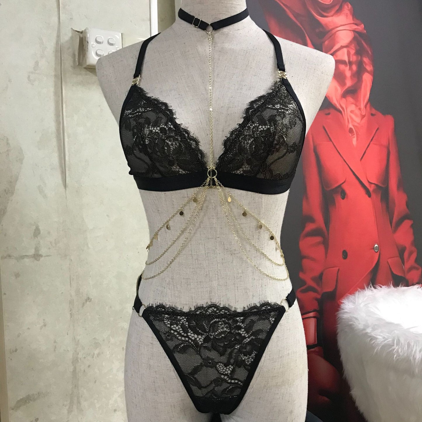 Freedombeauty | FQ2846 neck waist chain bronzing lace front buckle beautiful back without steel ring thin transparent triangle cup thong bra set