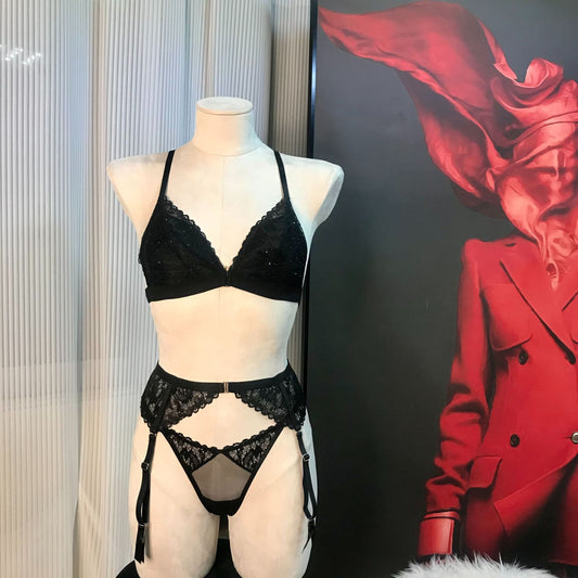 FREEDOMBEAUTY | FQ2850 Sandwich Triangle Cup Honeycomb Cotton Cup Beautiful Back No Steel Rim Thin Cotton Cup Comfortable Bra Big Breast Small