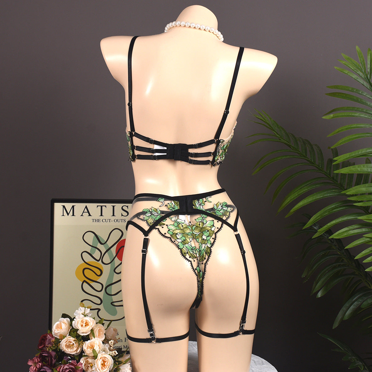 FREEDOMEBEAUTY | Sexy bra underwear set garter belt beautifully embroidered webbing cross hollow sexy set
