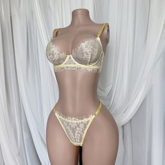 FREEDOMBEAUTY | Cross-border Fresh Cream Lace Sex Kit, Eyelash Lace Thong Two-piece Set