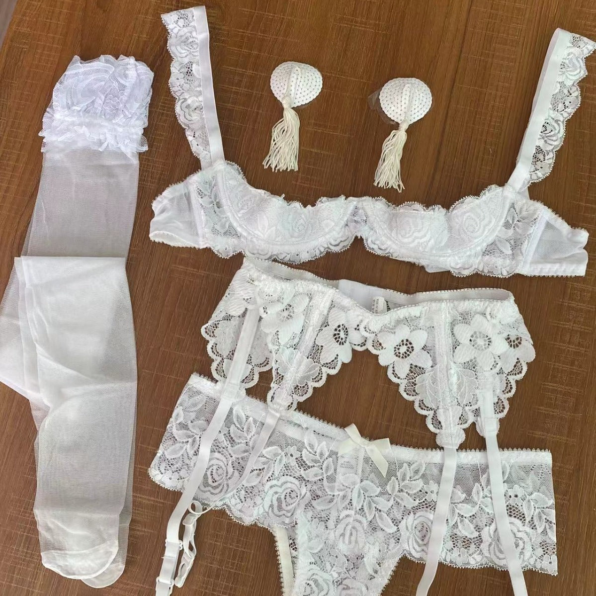 FREEDOMBEAUTY | FQ2618 Pure desire white lace sponge steel tray bra mid-waist no-take-off underwear women's lingerie set