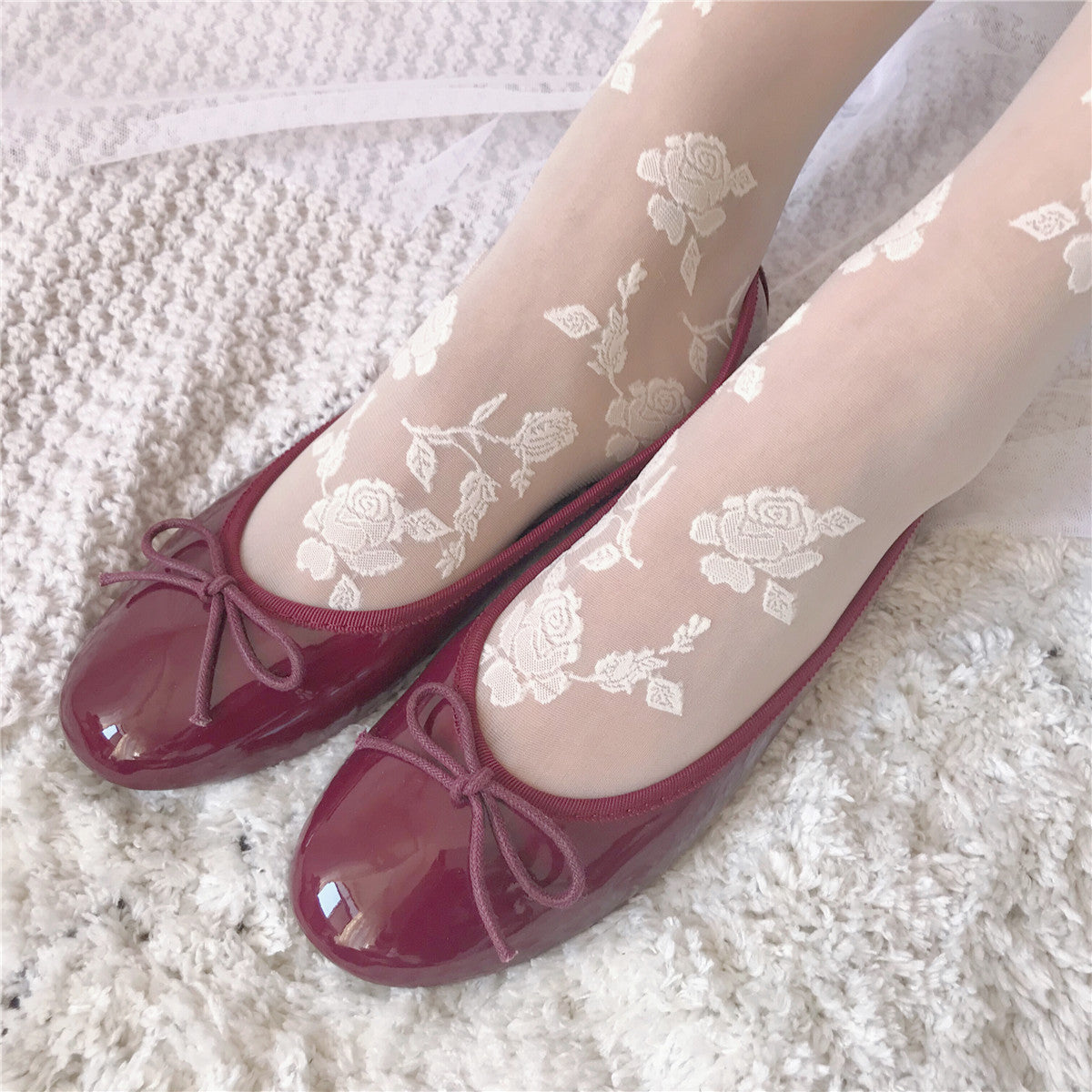 FREEDOMBEAUTY | French Elegant Vintage Rose Rose Embroidery White Stockings Ultra-thin Summer Sweet Court Pantyhose Women