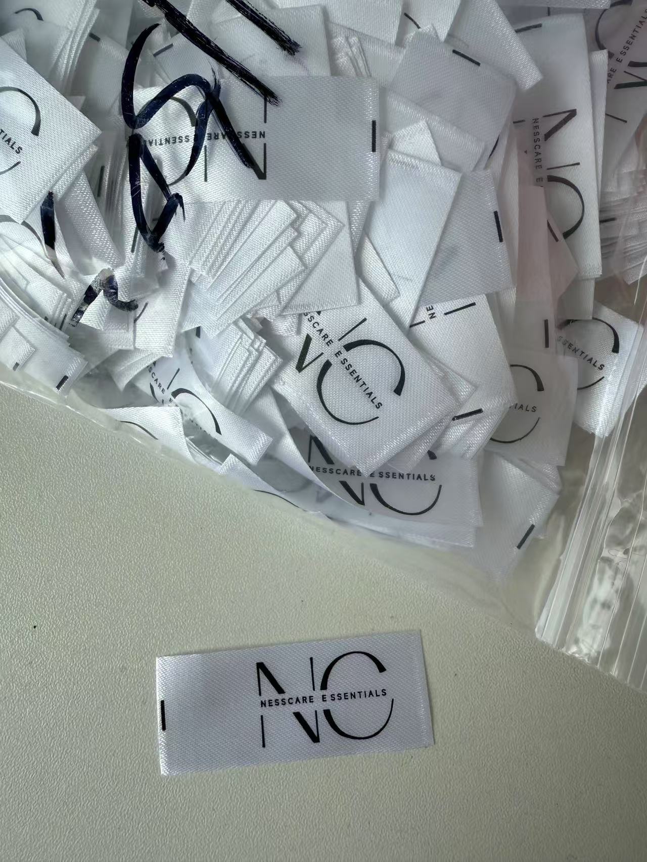 FREEDOMBEAUTY | CUSTOM LABELS&HANGTAGS