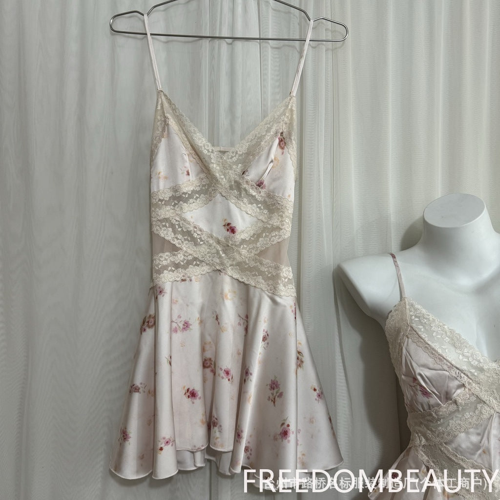 FREEDOMBEAUTY71090 Lace suspender nightdress women's summer ice silk pure desire wind perspective splicing sexy loungewear with chest pad