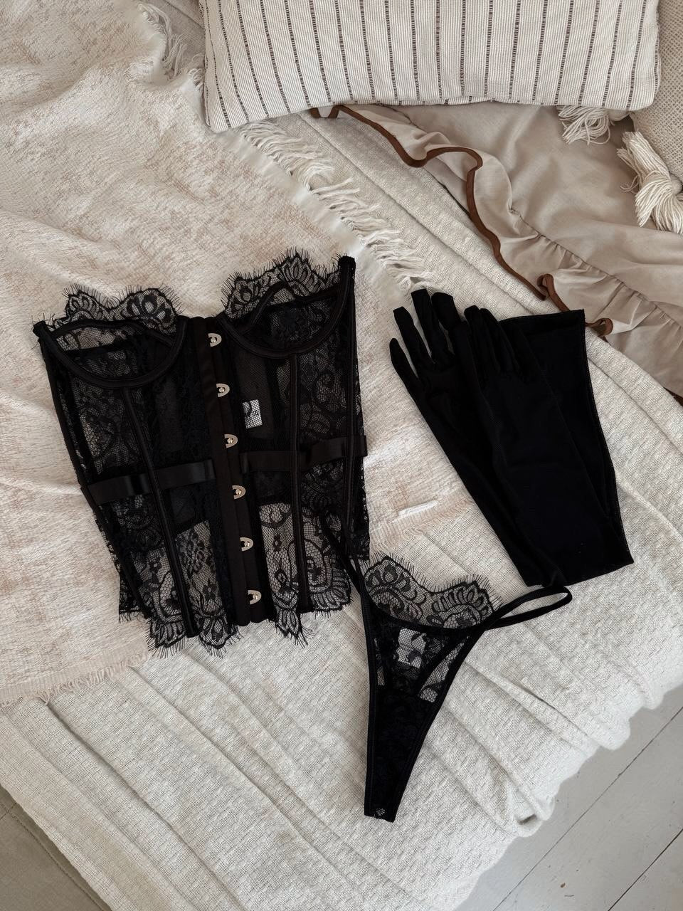 FREEDOMBEAUTY | DIER French retro black lace onesie, women's sexy halter fishbone shapewear