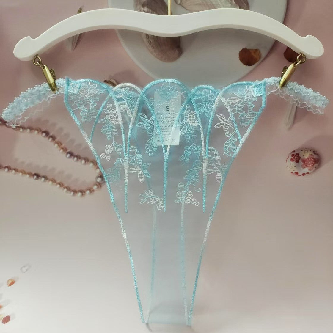 FREEDOMBEAUTY | New women's triangular mesh lace hollow sexy European and American mesh mountains embroidery color matching cross-border perspective T-character