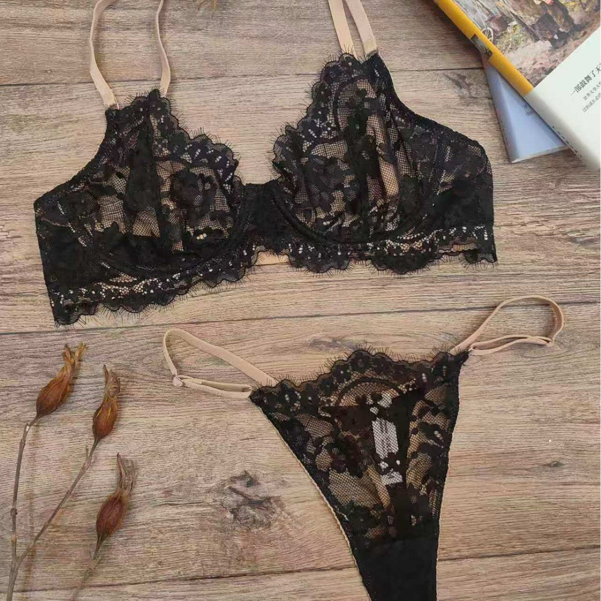 FREEDOMBEAUTY | French lace underwear sponge-free sexy bra foreign trade big breasts small gathering bra set Lingerie