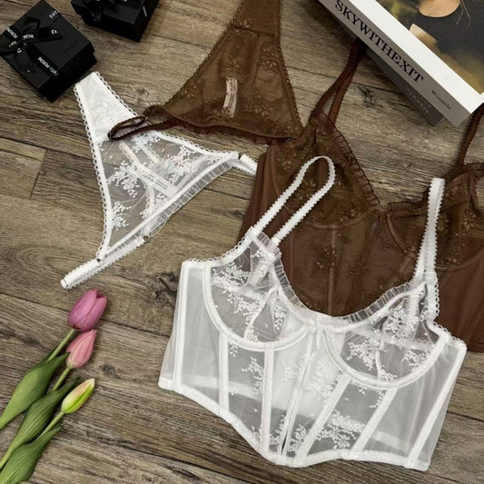 FREEDOMBEAUTY | Slim lace embroidered French underwear foreign trade sexy trousers fungus edge bra cross-border fishbone suit bra set
