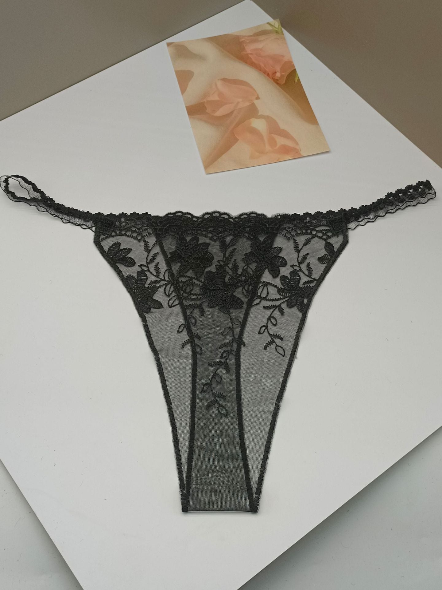 FREEDOMBEAUTY | New pattern embroidery three-color mesh color matching sexy perspective light women's crotchless lace T-pants