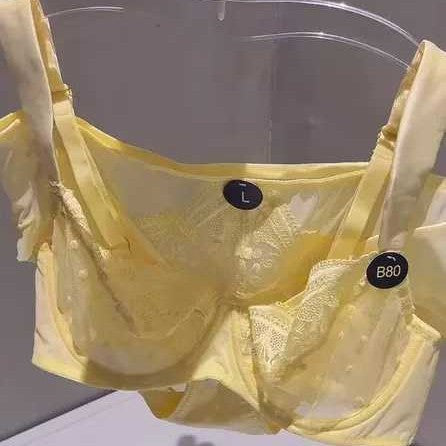 FREEDOMBEAUTY | New pure desire lace satin ultra-thin underwear with large breasts and small soft steel ring anti-sagging gathering bra set