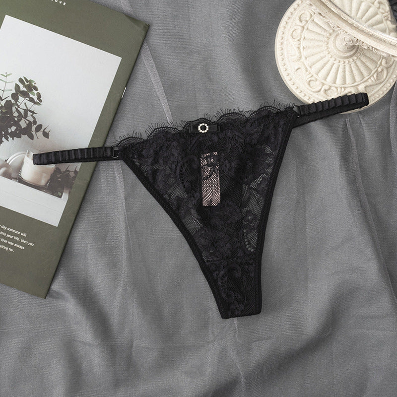 FREEDOMBEAUTY | Sexy lace edge hollow thong female hottie sports breathable embroidery peach hip T pants wholesale