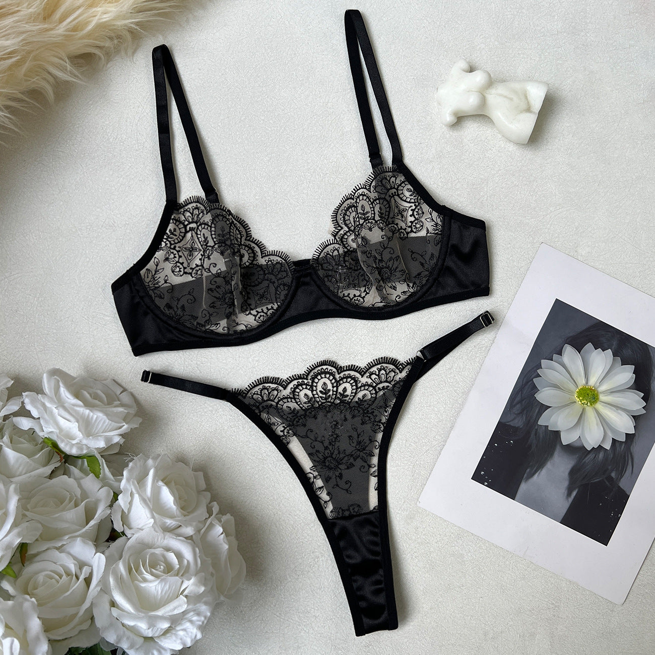 FREEDOMBEAUTY | European and American girls pure desire sexy high-end embroidered erotic underwear comfortable steel ring gathering bra set