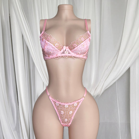 FREEDOMBEAUTY | Cross-border Flower Lace Bra Thong Set, Pure Desire Wind Two-piece Set, Wholesale Sex Underwear