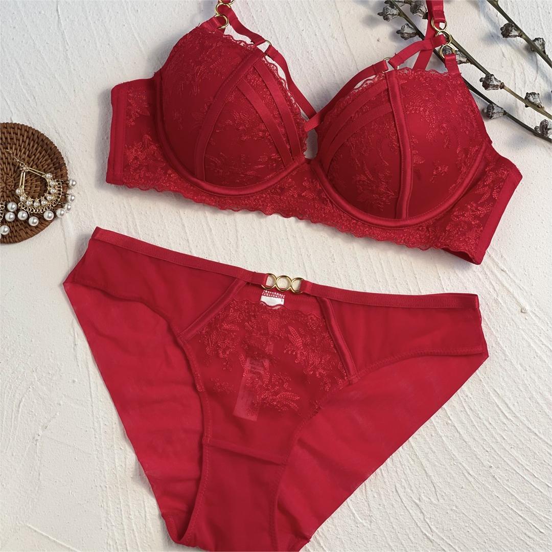FREEDOMBEAUTY | Foreign trade sexy straps cross breast underwear push up gathering underwear big chest anti-sagging lace bra set
