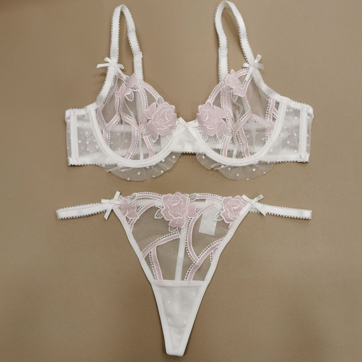 FREEDOMBEAUTY | French rose-embroidered lace underwear ultra-thin sexy spongless bra foreign trade trousers bra set bra