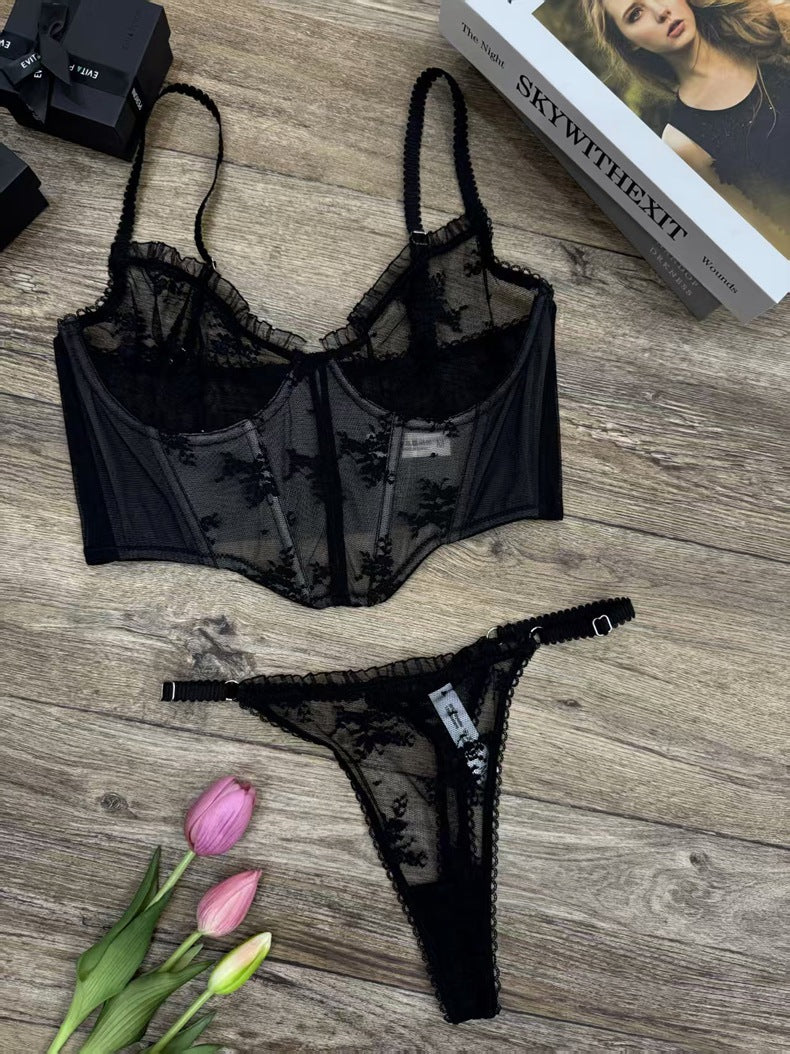FREEDOMBEAUTY | Slim lace embroidered French underwear foreign trade sexy trousers fungus edge bra cross-border fishbone suit bra set