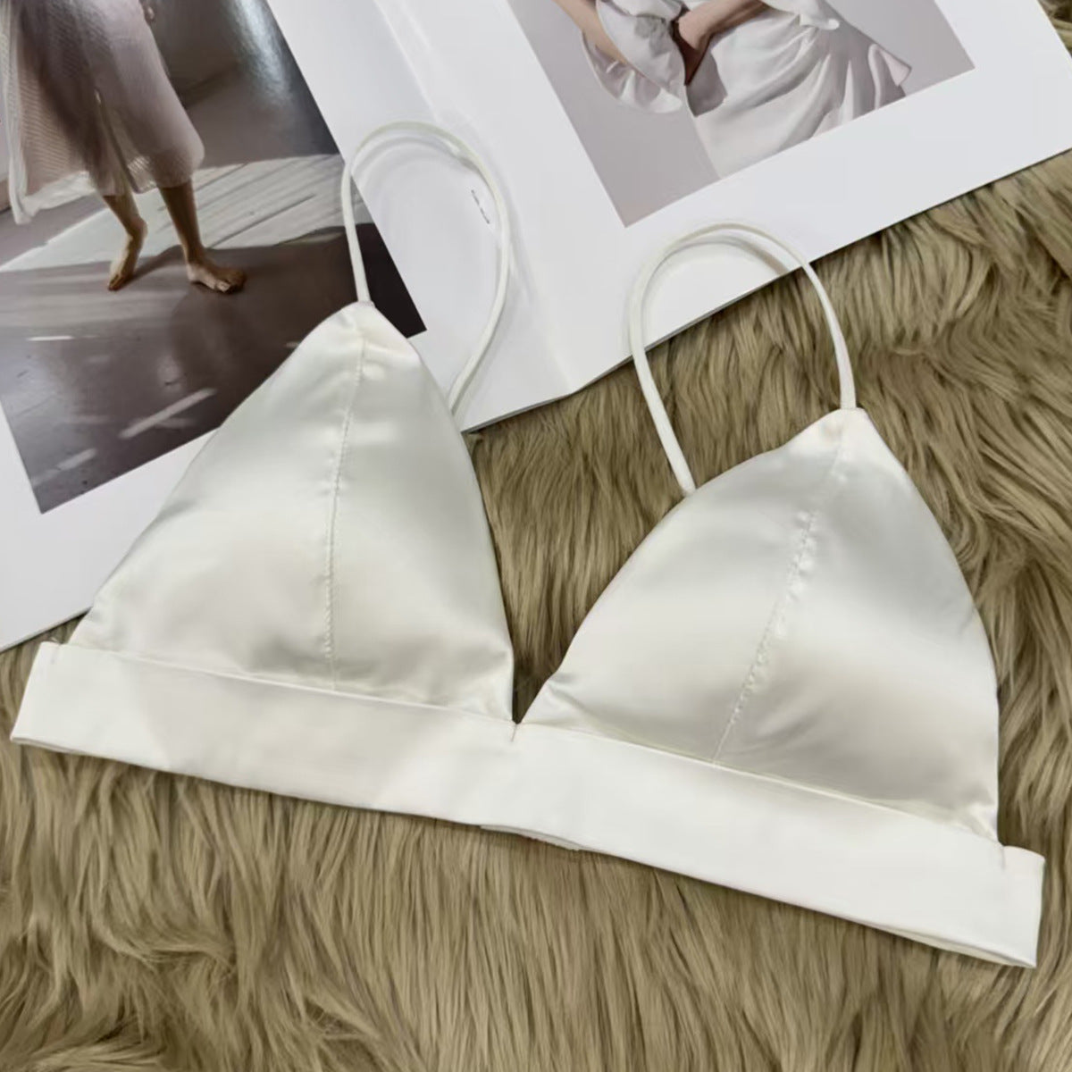 FREEDOMBEAUTY | Cross-border French underwear women's summer thin shoulder strap no steel ring bra triangle cup big chest small sexy underwear