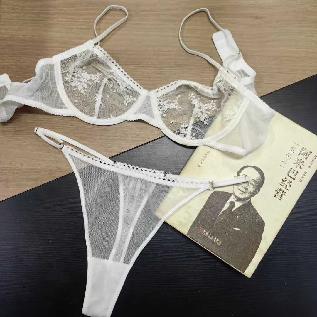 FREEDOMBEAUTY | Foreign trade ultra-thin underwear sexy lace jacquard big chest small bra cross-border trousers bra set Lingerie