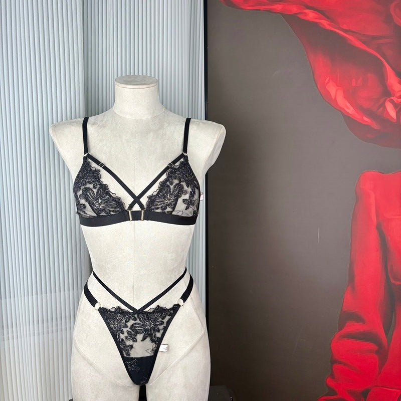 FREEDOMBEAUTY | FQ2886 silver embroidery velvet triangle cup sexy perspective bralette three-point European and American foreign trade cross-border black