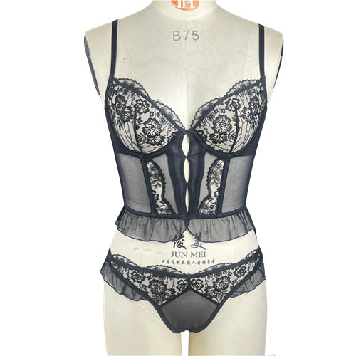 FREEDOMBEAUTY | New ultra-thin underwear French pure desire hollow lace embroidered fishbone garment garter sexy mesh bra set