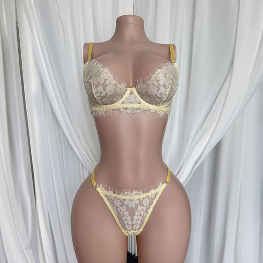 FREEDOMBEAUTY | Cross-border Fresh Cream Lace Sex Kit, Eyelash Lace Thong Two-piece Set