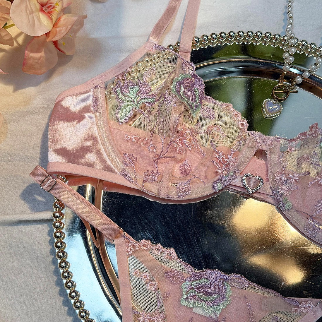 FREEDOMBEAUTY | Cross-border foreign trade INS new Valentine's Day honeymoon sexy mesh flower embroidery perspective underwear women's two-piece set