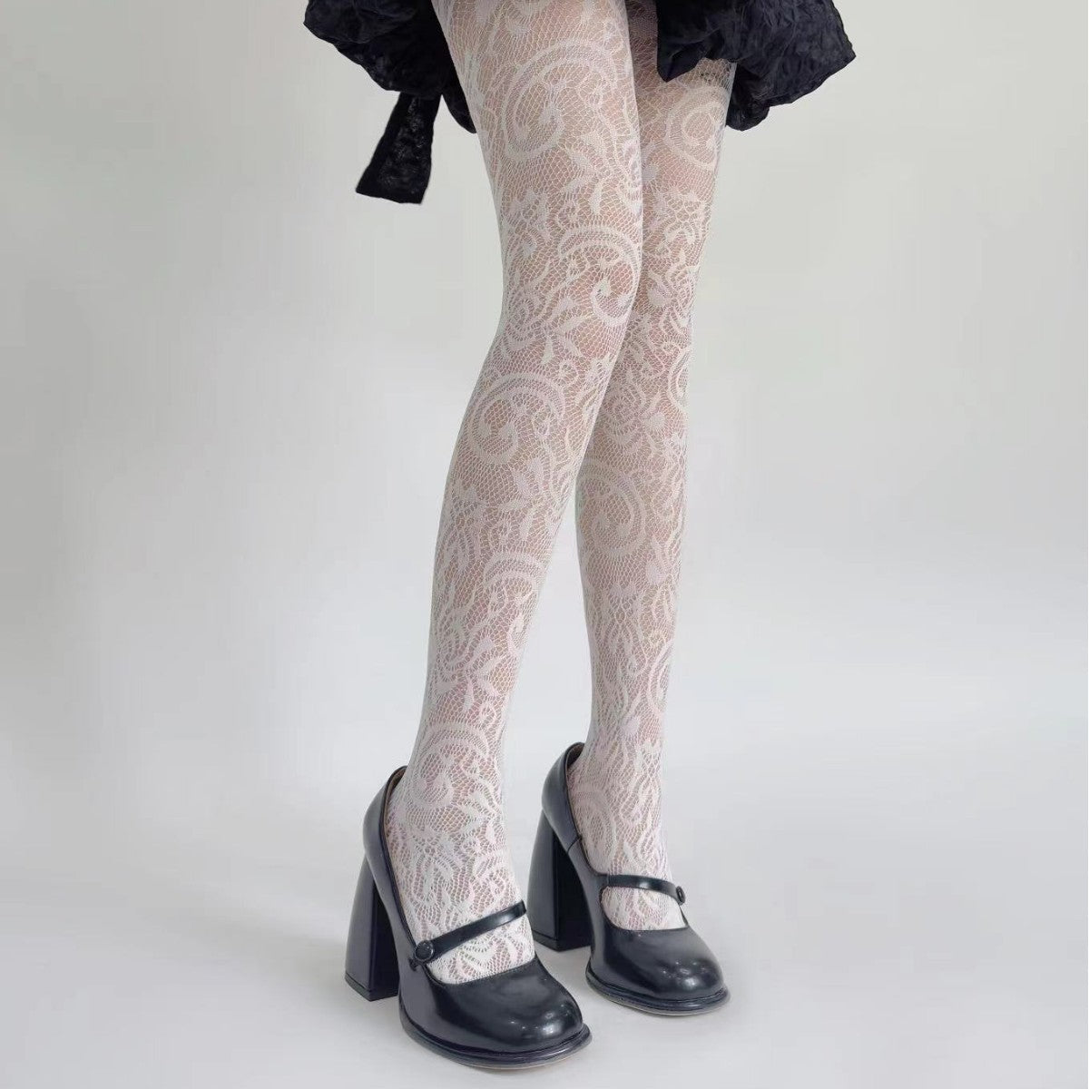FREEDOMBEAUTY | jennie's new spring and summer floral mesh socks, small fragrant pantyhose, pure desire white silk show sexy thin