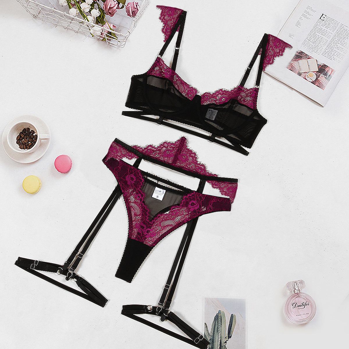 Freedombeauty | New sexy underwear set, fashionable lace pick-up mesh yarn, contrasting color, fun four-piece set for women