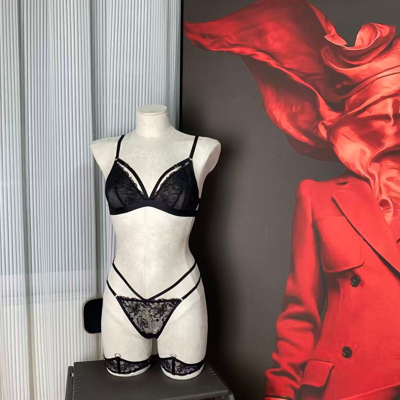 FREEDOMBEAUTY | FQ2872 Embroidery Triangle Cup Mesh Lined Neck Body Chain Low Waist T Pants Women's High Quality Underwear Cross-border Red