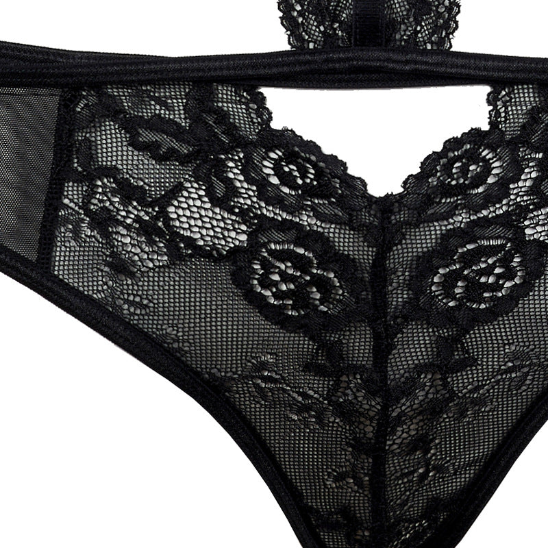 Freedombeauty | FQ2697ins Russian rim lace cutout top halter low-rise briefs sexy bra