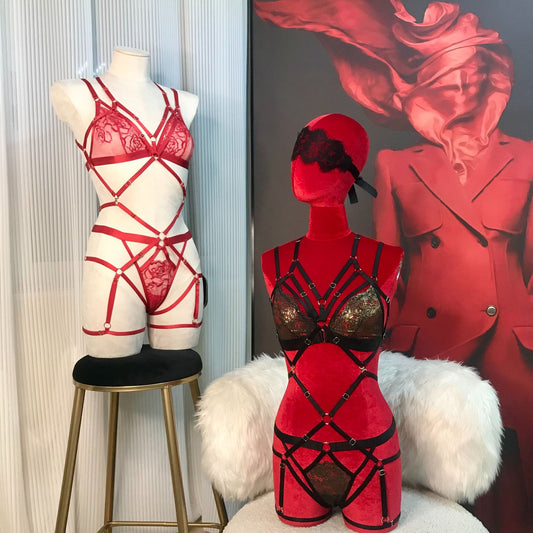 FREEDOMBEAUTY | European and American bundled harness rope clothes sexy embroidery gold wire without steel ring triangle cup underwear hollow sexy strap SM