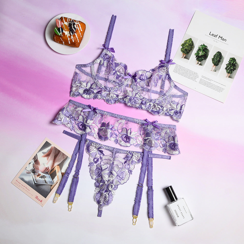 FREEDOMBEAUTY | Sex Underwear Three-piece Flower Embroidery Splicing Waist Seal Sexy Women's Sex Set Wholesale 3082