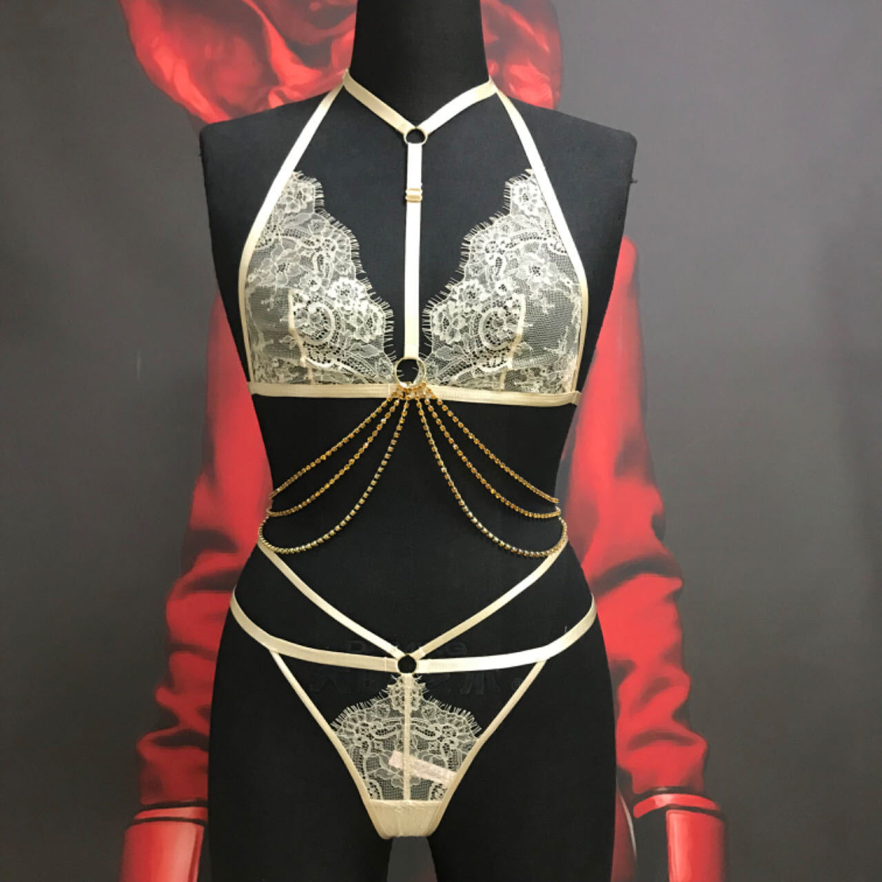 Freedombeauty | FQ2729 chain bronzing eyelash lace neck metal chain diamond chain adjustment low waist thong sexy underwear set