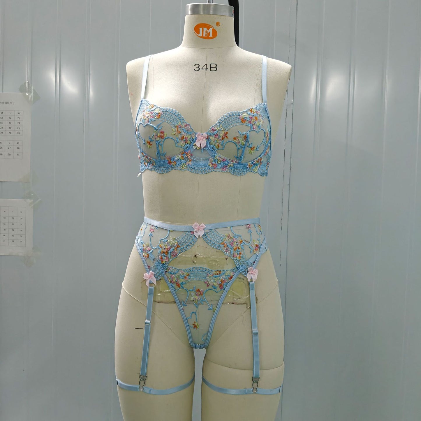 FREEDOMBEAUTY | European and American foreign trade cross-border new fashion sky blue flower embroidery garter leg ring bow bra set women