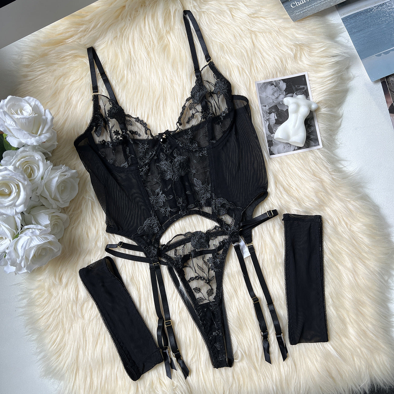 freedombeauty|Embroidered sexy underwear new three-point erotic underwear mesh embroidery perspective set