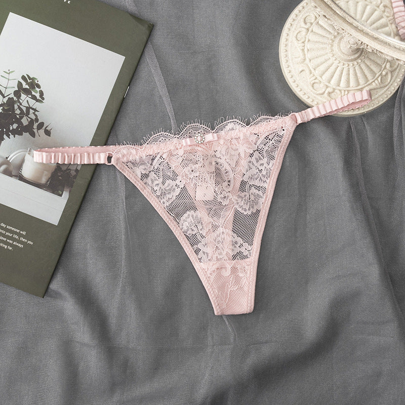 FREEDOMBEAUTY | Sexy lace edge hollow thong female hottie sports breathable embroidery peach hip T pants wholesale