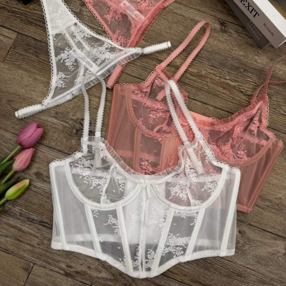 FREEDOMBEAUTY | Slim lace embroidered French underwear foreign trade sexy trousers fungus edge bra cross-border fishbone suit bra set