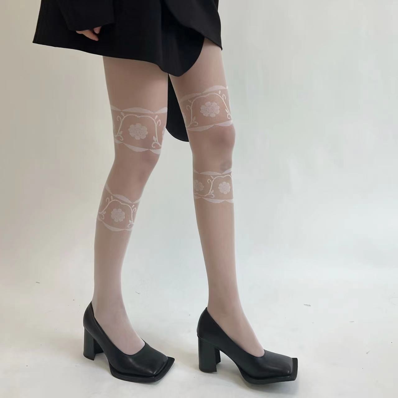 FREEDOMBEAUTY | Spring and Summer Retro Jacquard Dark Pattern Rhombus Thighs Roses Belly and Hips Pure Sweet and Cool Bottom Core-spun Yarn Stockings