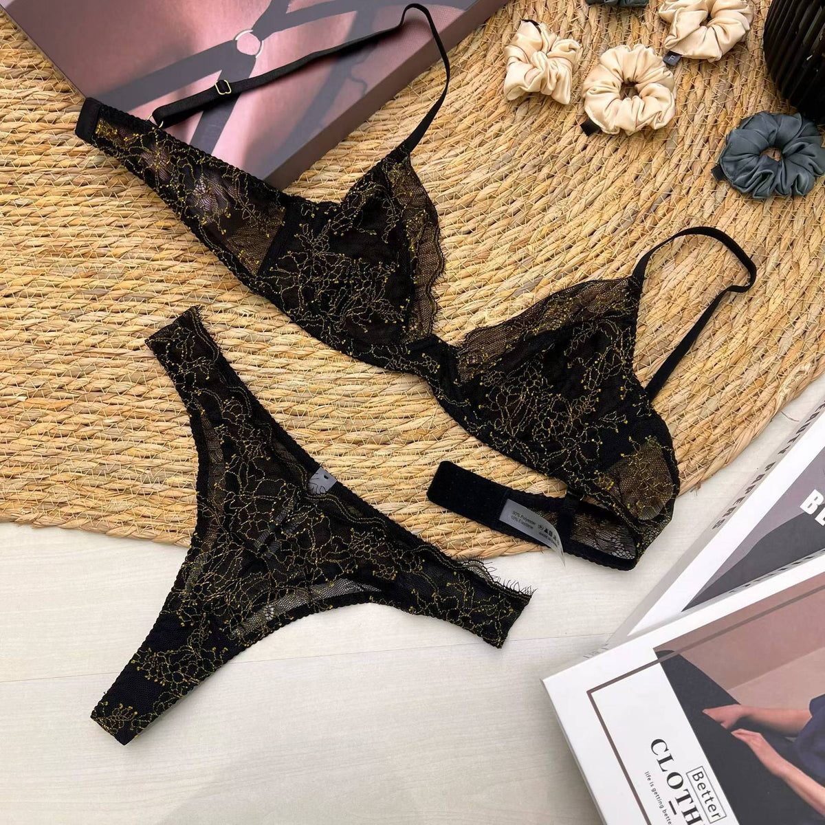 FREEDOMBEAUTY | Cross-border ultra-thin underwear gold thread lace bra big chest small sexy gathering bra set Sexy Bra